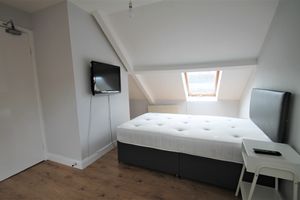 Bedroom- click for photo gallery